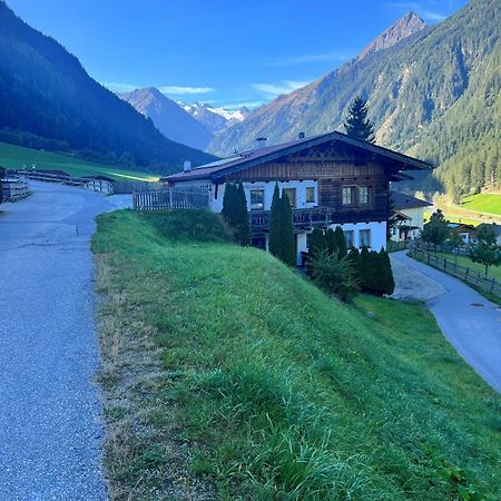 Laerchenheim Aparthotel Neustift im Stubaital Bagian luar foto