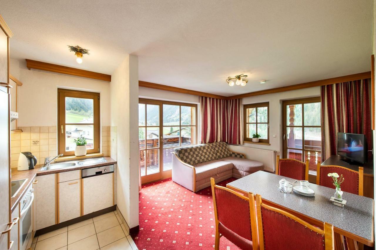 Laerchenheim Aparthotel Neustift im Stubaital Bagian luar foto