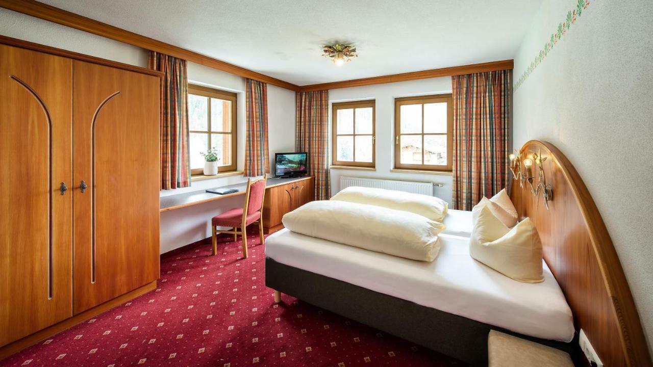 Laerchenheim Aparthotel Neustift im Stubaital Bagian luar foto